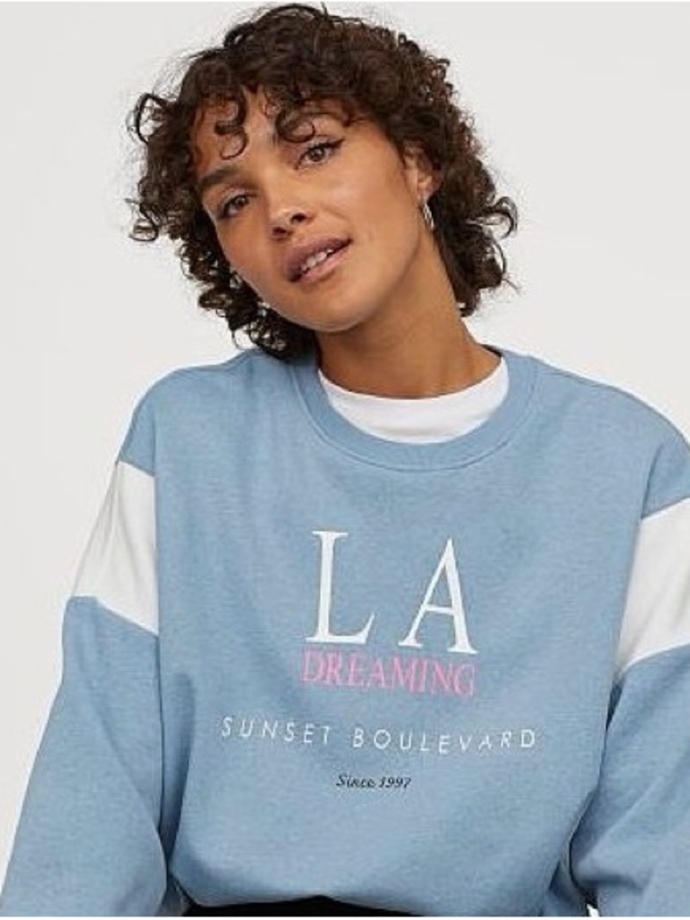 H&M Divided “LA DREAMING SUNSET BOULEVARD” Blue and White Pullover Sweatshirt